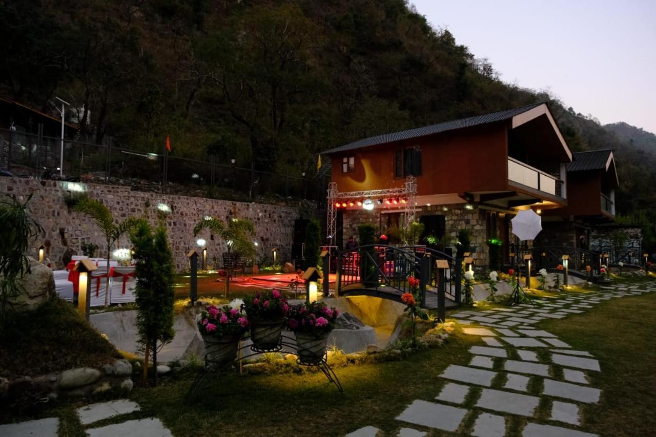 Granny'S Den Resort Rājpur Dış mekan fotoğraf