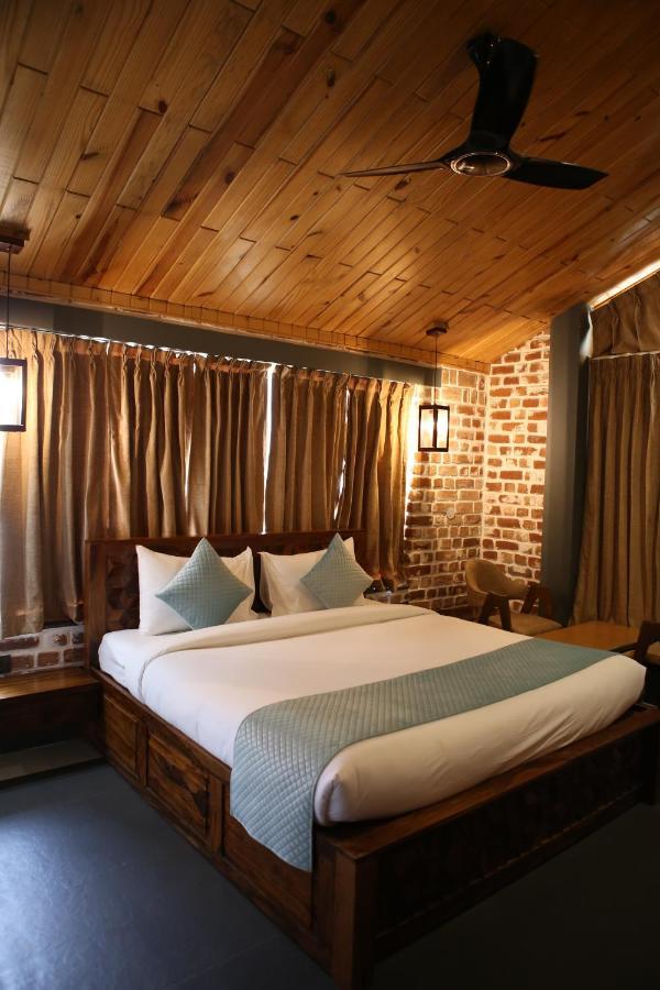 Granny'S Den Resort Rājpur Dış mekan fotoğraf