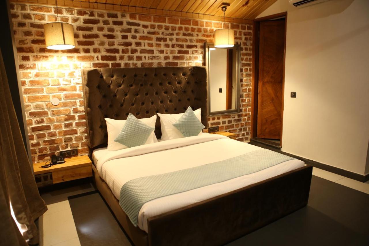 Granny'S Den Resort Rājpur Dış mekan fotoğraf