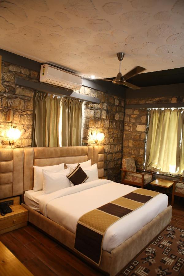 Granny'S Den Resort Rājpur Dış mekan fotoğraf